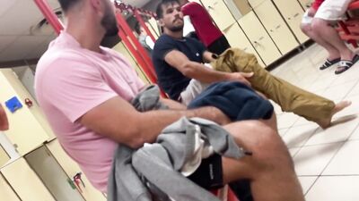 Men in Locker Rooms Gay Porn Video (149)