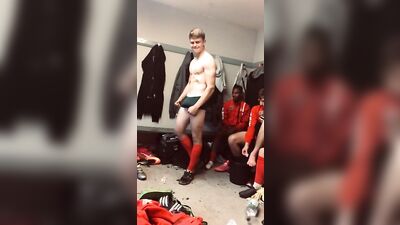 Men in Locker Rooms Gay Porn Video (45)