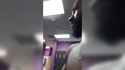 Men in Locker Rooms Gay Porn Video (115)