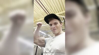 of - armzbro97 of - armzbro97 0760