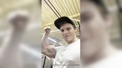 of - armzbro97 of - armzbro97 0760