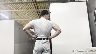 armzbro97 armzbro97 0939 - free gay porn