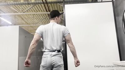 armzbro97 armzbro97 0939 - free gay porn