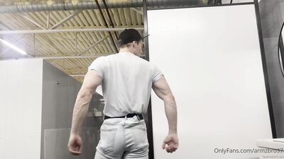 armzbro97 armzbro97 0939 - free gay porn