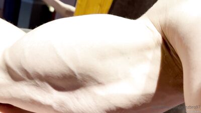 armzbro97 armzbro97 1503 - free gay porn