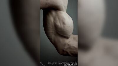 armzbro97 armzbro97 0996 - free gay porn