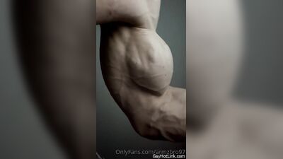 armzbro97 armzbro97 0996 - free gay porn