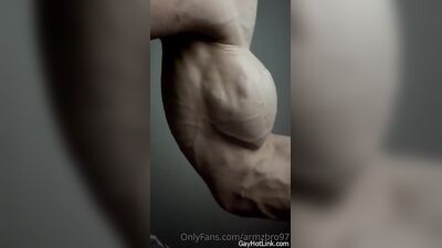 armzbro97 armzbro97 0996 - free gay porn