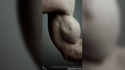 armzbro97 armzbro97 0996 - free gay porn
