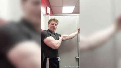 armzbro97 armzbro97 1068 - free gay porn