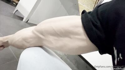 armzbro97 armzbro97 1000 - free gay porn