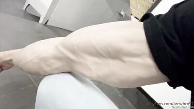 armzbro97 armzbro97 1000 - free gay porn