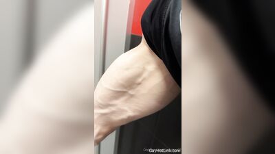armzbro97 armzbro97 1117 - free gay porn