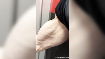 armzbro97 armzbro97 1117 - free gay porn
