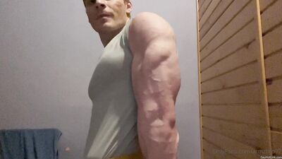 armzbro97 armzbro97 0526 - free gay porn