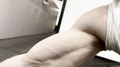 armzbro97 armzbro97 0113 - free gay porn