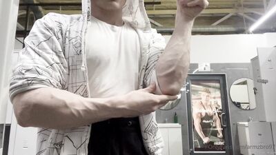 armzbro97 armzbro97 0011 - free gay porn