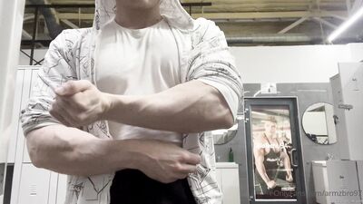 armzbro97 armzbro97 0011 - free gay porn
