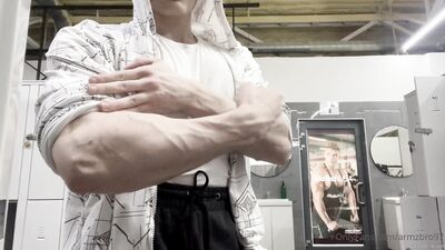 armzbro97 armzbro97 0011 - free gay porn