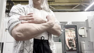 armzbro97 armzbro97 0011 - free gay porn