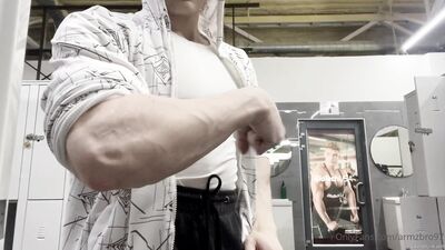 armzbro97 armzbro97 0011 - free gay porn