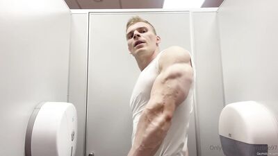 armzbro97 armzbro97 0395 - free gay porn