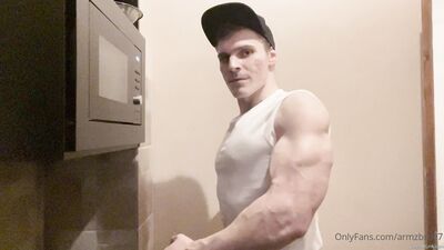 armzbro97 armzbro97 0999 - free gay porn
