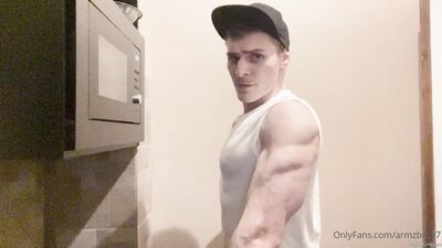 armzbro97 armzbro97 0999 - free gay porn