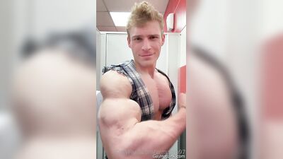 armzbro97 armzbro97 0698 - free gay porn