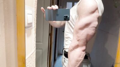 armzbro97 armzbro97 1140 - free gay porn