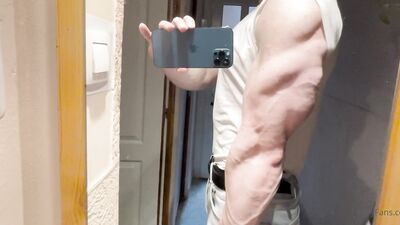 armzbro97 armzbro97 1140 - free gay porn