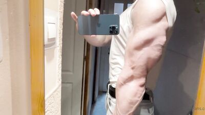 armzbro97 armzbro97 1140 - free gay porn