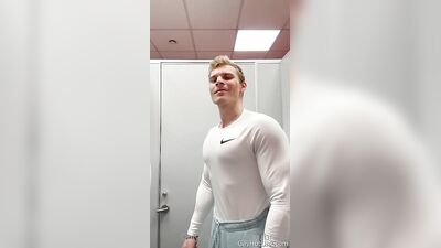 armzbro97 armzbro97 0875 - free gay porn