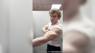 armzbro97 armzbro97 1468 - free gay porn