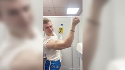 armzbro97 armzbro97 1309 - free gay porn