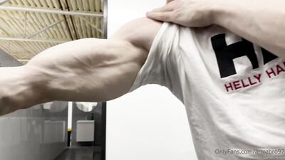 armzbro97 armzbro97 1130 - free gay porn
