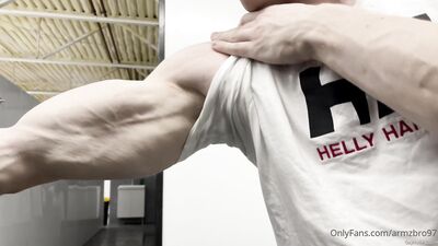 armzbro97 armzbro97 1130 - free gay porn