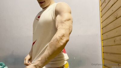 armzbro97 armzbro97 0775 - free gay porn