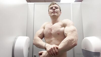 armzbro97 armzbro97 1046 - free gay porn