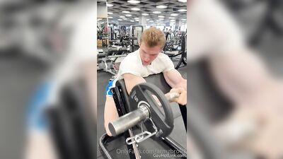armzbro97 armzbro97 0166 - free gay porn