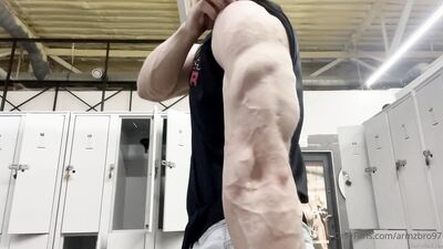 armzbro97 armzbro97 0823 - free gay porn