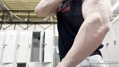 armzbro97 armzbro97 0823 - free gay porn