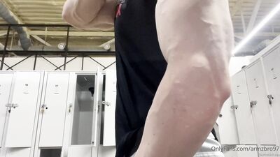 armzbro97 armzbro97 0823 - free gay porn