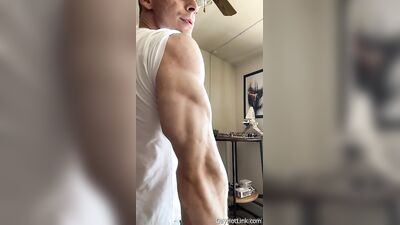 armzbro97 armzbro97 1527 - free gay porn