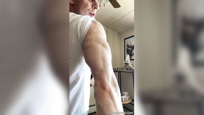 armzbro97 armzbro97 1527 - free gay porn