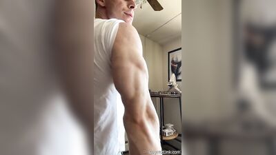 armzbro97 armzbro97 1527 - free gay porn