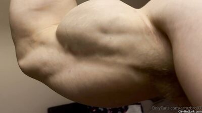 armzbro97 armzbro97 0279 - free gay porn