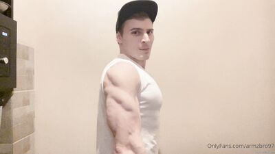 armzbro97 armzbro97 0989 - free gay porn