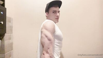 armzbro97 armzbro97 0989 - free gay porn