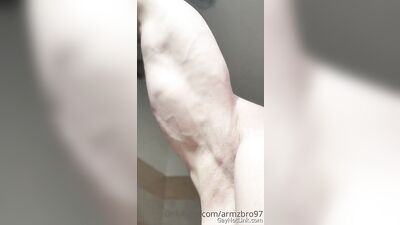 armzbro97 armzbro97 1093 - free gay porn